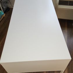 Ikea MICKE desk, like new