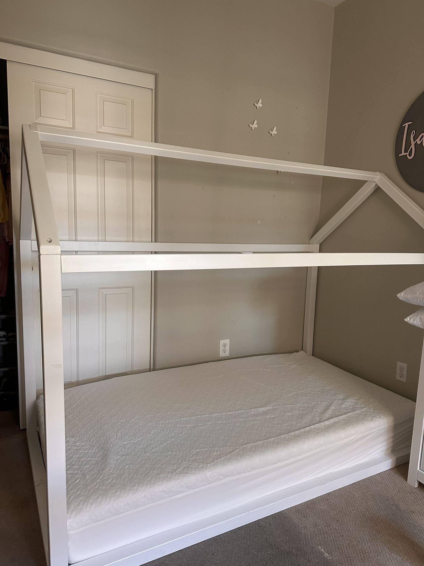 Kid’s Twin House Bed Frame