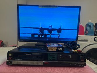 SONY SL-3030 Super Betamax Player Video Cassette Recorder VCR. WORKING