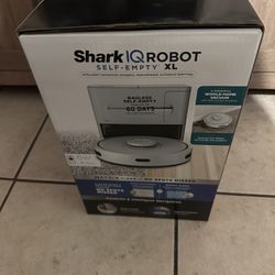 Shark IQ Robot Vacuum, Bagless 60 Day Capacity Base, Multi-Surface Cleaning, Home Mapping, New