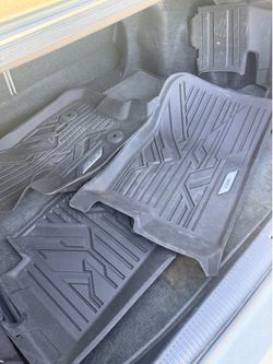 Gmc heavy duty mats