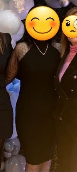 Vestido Negro Tejido Con Manga Larga Trasparente