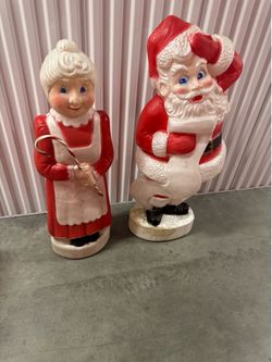 Blow mold Mr & Mrs Clause