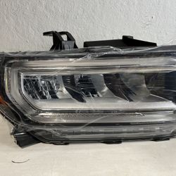 2020 2021 2022 2023 GMC ACADIA FRONT RIGHT PASSENGER HEADLIGHT