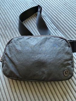 Lululemon belt bag