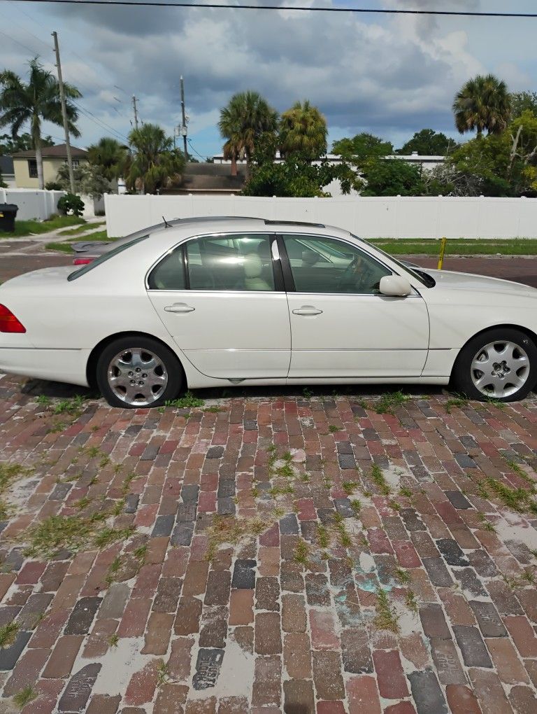2003 Lexus LS 430