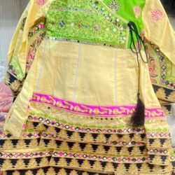 Indian pakistani kids dresses available in different sizes 