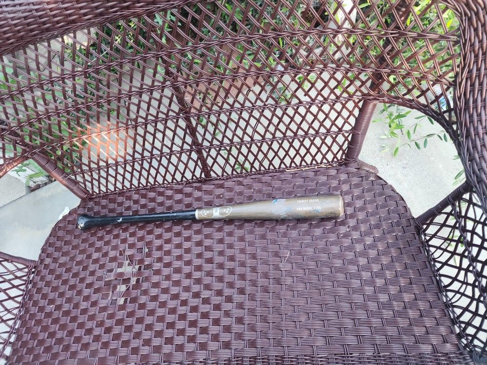 31"Trinity Wood Baseball Bat T-715 PRO MODEL