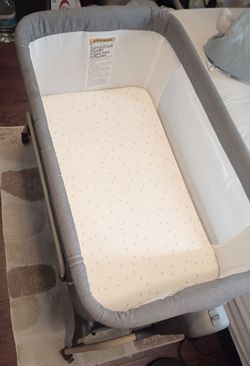 Baby Bassinet Bedside Crib Newborns and Infants. Excellent Condition Immaculate