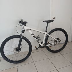 Trek Marlins 4 Frame M Tire 29