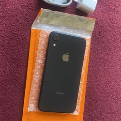Factory Unlocked iPhone XR, 64gb 10 Pieces $3000
