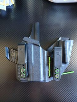 Glock26 iwb holster with side mag carrier