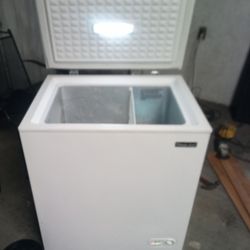 Magic Chef Deep Freezer