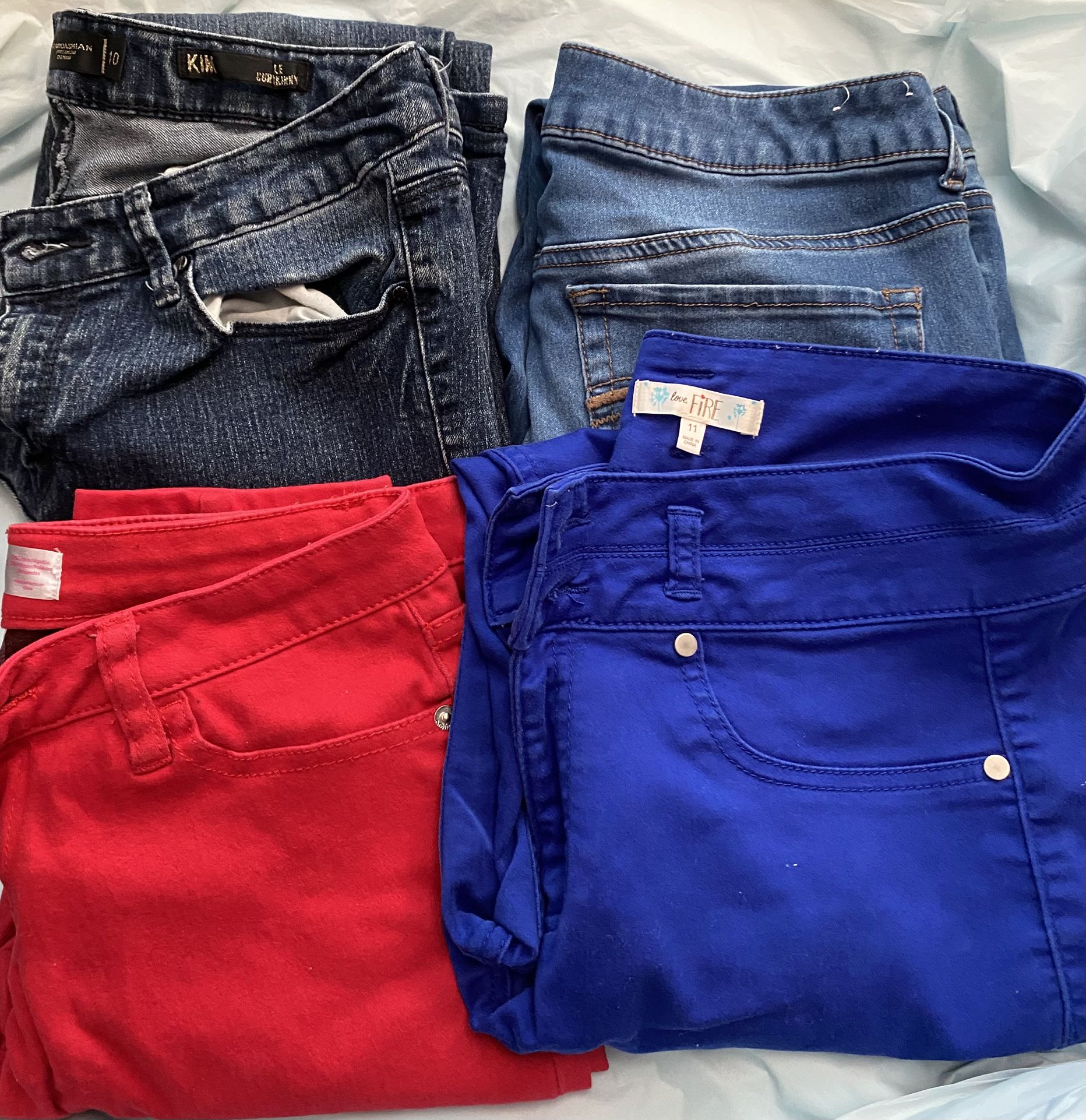 Women’s Pants Sizes 9-10-11 $3 Each