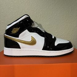 Patent Jordan 1’s ⭐️⚫️