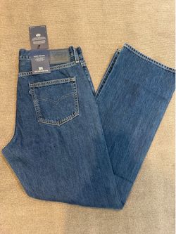 NWT Women’s Blue Tab Levi’s (31 x 30)