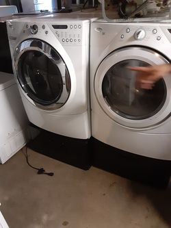 Frontload washer and dryer sets