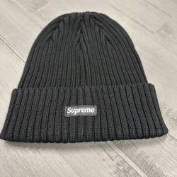 Black Supreme Beanie - New, Never Worn 