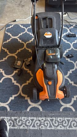 Battery powered lawn mower -Worx
