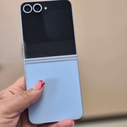 Galaxy ZFlip 6 UNLOCKED 256GB