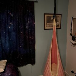 Kids Ceiling Pod Swing Reading Chair Like New