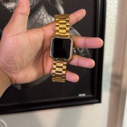 Series 3 Apple Watch With Gold Band 