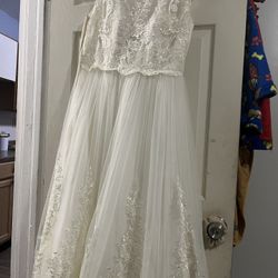 Wedding dress