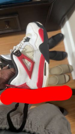 Jordan 4s