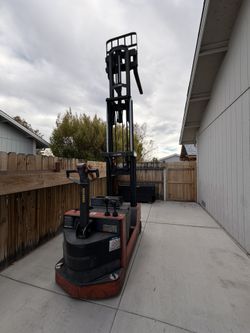 2021 Toyota Walkie Stacker