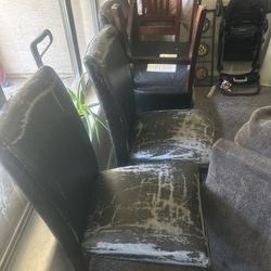 6 Dining Room Chairs 