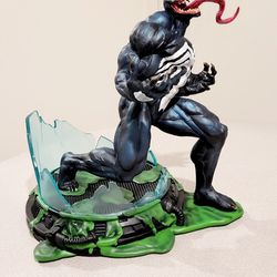 VENOM MARVEL PREMIERE COLLECTION VENON RESIN STATUE LIMITED EDITION  DIAMOND SELECT TOYS  (Or Best Offer) 