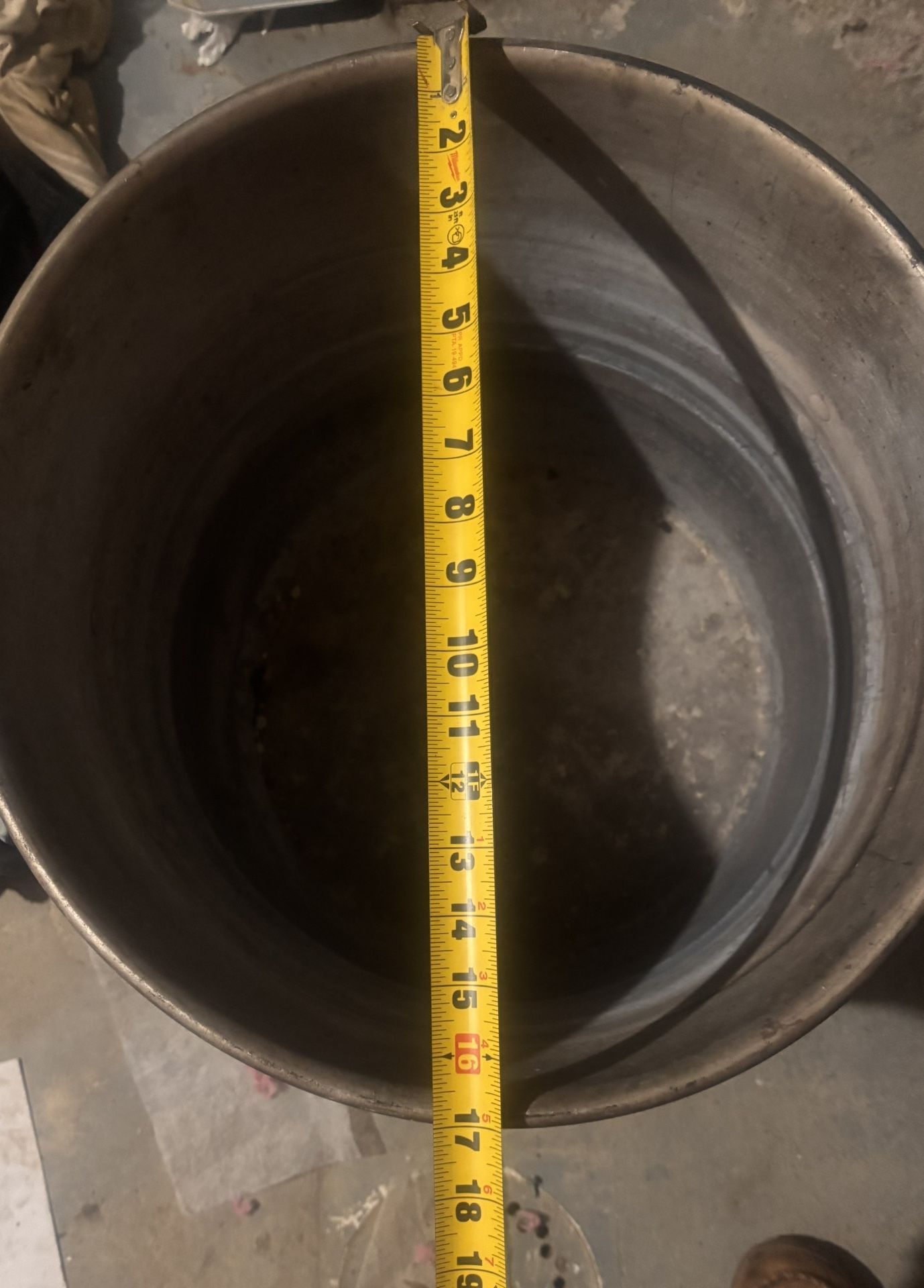 Used  Outdoor Corn,crab  Pot  17inch Round Heavy Gauge