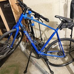 Trek FX2 Bike XL And Bike Stand 