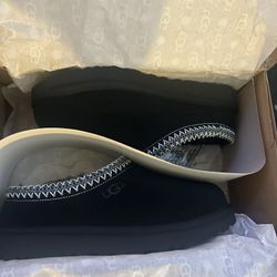 black Tasman Uggs