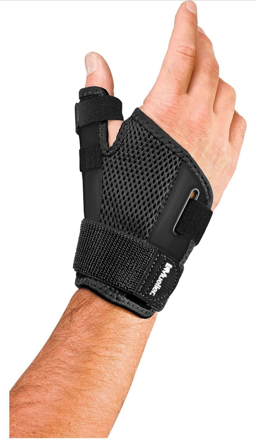 Mueller Adjust-to-Fit Thumb Stabilizer - Unisex, Black, One Size Fits Most, Ideal for De Quervains Tenosynovitis Brace, 