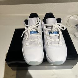 Jordan 11 Legend Blue 