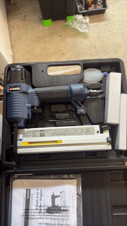 New- Campbell Hausfeld pneumatic 2-inch 2-in-1 brad nailer and stapler, model SB504099AV.