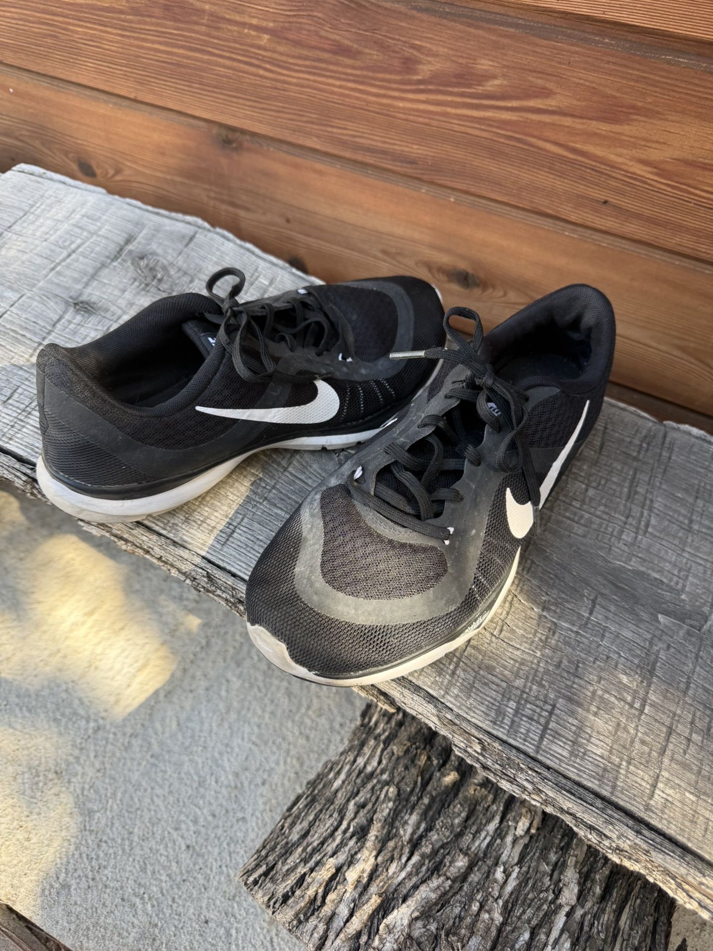 Nike Womens Flex Trainer Black & White, Running Shoes, Size Us 8.5