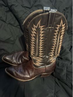 Brown Leather Western Equestrian Cowboy Boots with Zigzag Embroidery