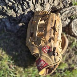 Rawlings  "PRO Style" Infielders Glove  Broken In ( SEE PICS) LOCATED IN GLENDORA.  SEE MY PAGE FOR OTHER BASEBALL EQUIPMENT FOR SALE "CHEAP "