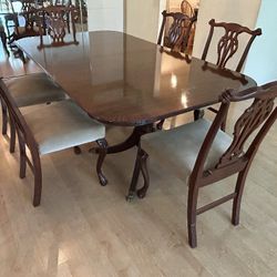 Mahogany Dining Table / Set