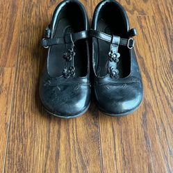 Girls Flat Sandals .