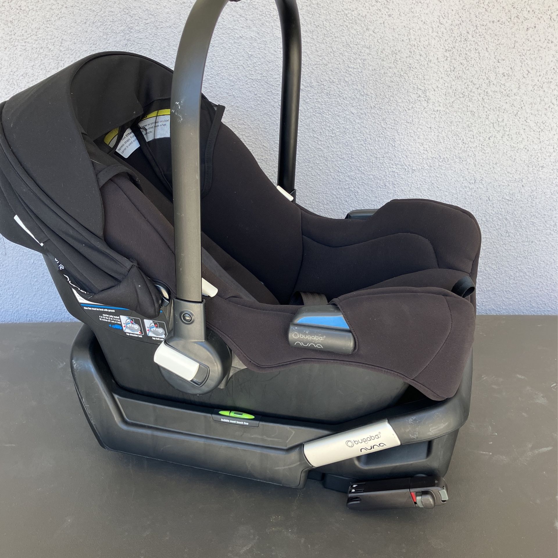 Bugaboo Turtle Car seat With Base And Donkey Adapter