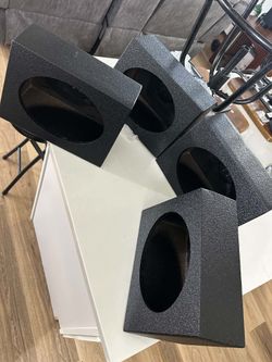 6x9 speaker boxes 70$ each