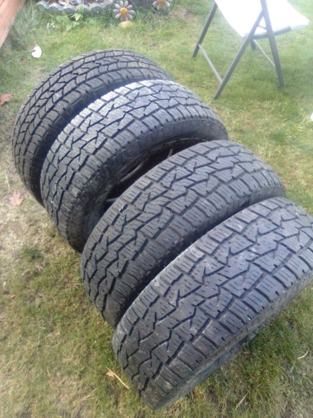 Auto Parts 235/70/16 Back Country