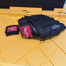Rawlings Black Baseball Glove