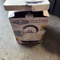Americana Classics Electric Kettle 1.7 Liter 1500 Watt Cordless 