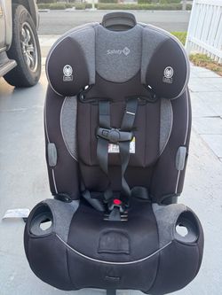 Safety 1st EverFit DLX  all-in-one convertible carseat
