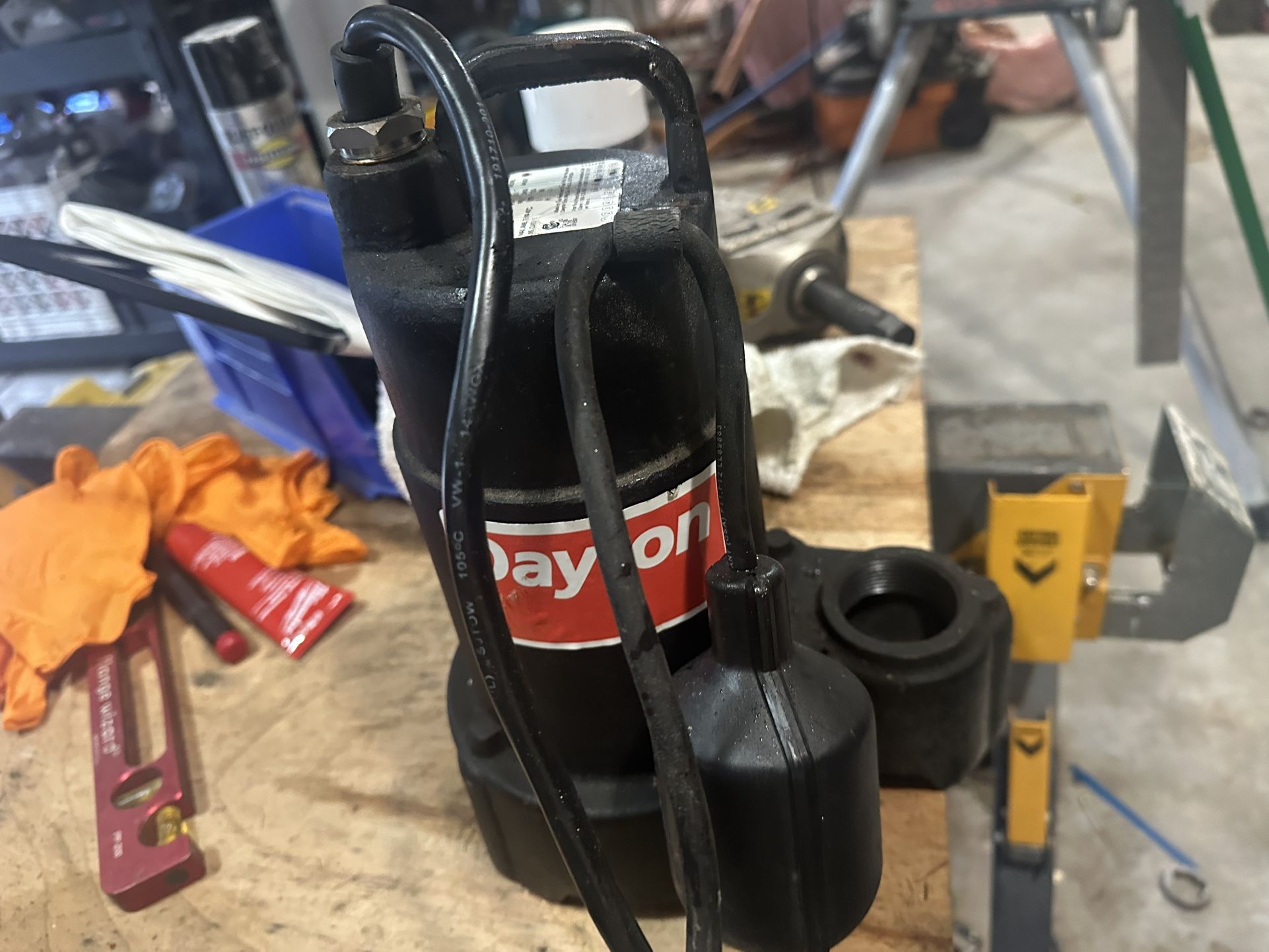 Dayton Submersible Pump