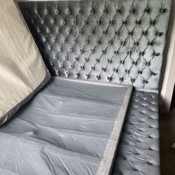 Tufted Queen Bed Frame 